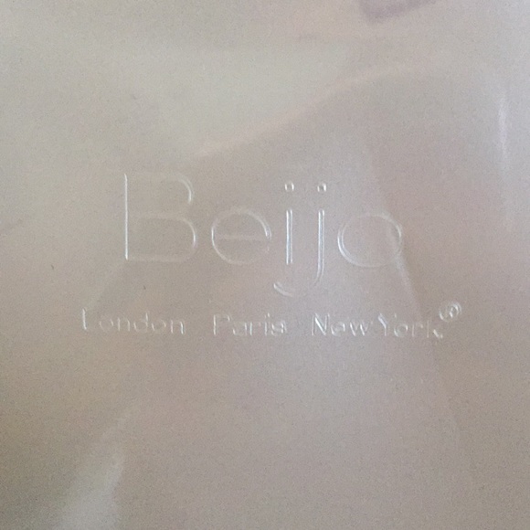 Beijo Purse w/ matching wallet - Picture 1 of 8